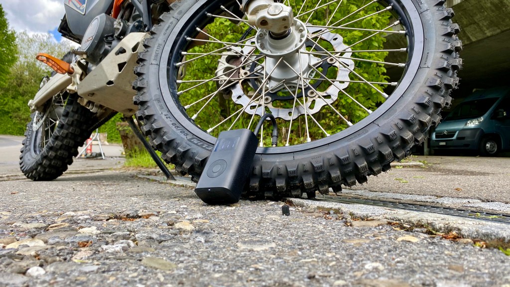 MI Portable Air Compressor